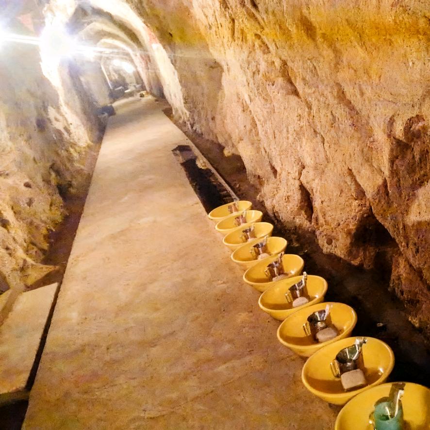 鑫地聚宝老物品百货