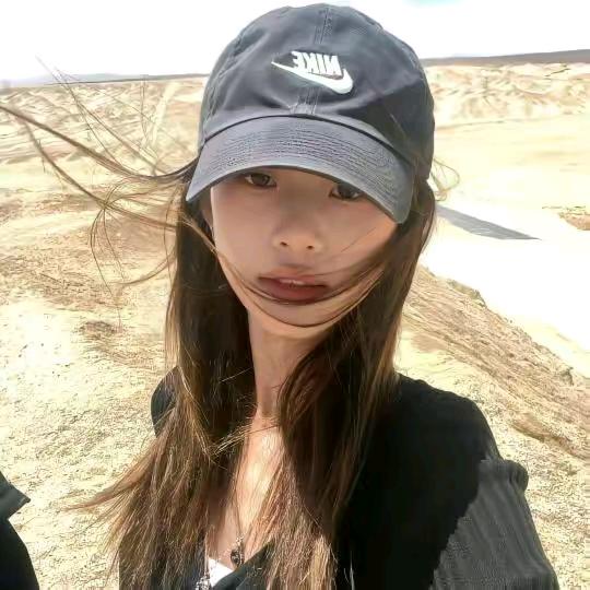 Rrrrrrrr头像