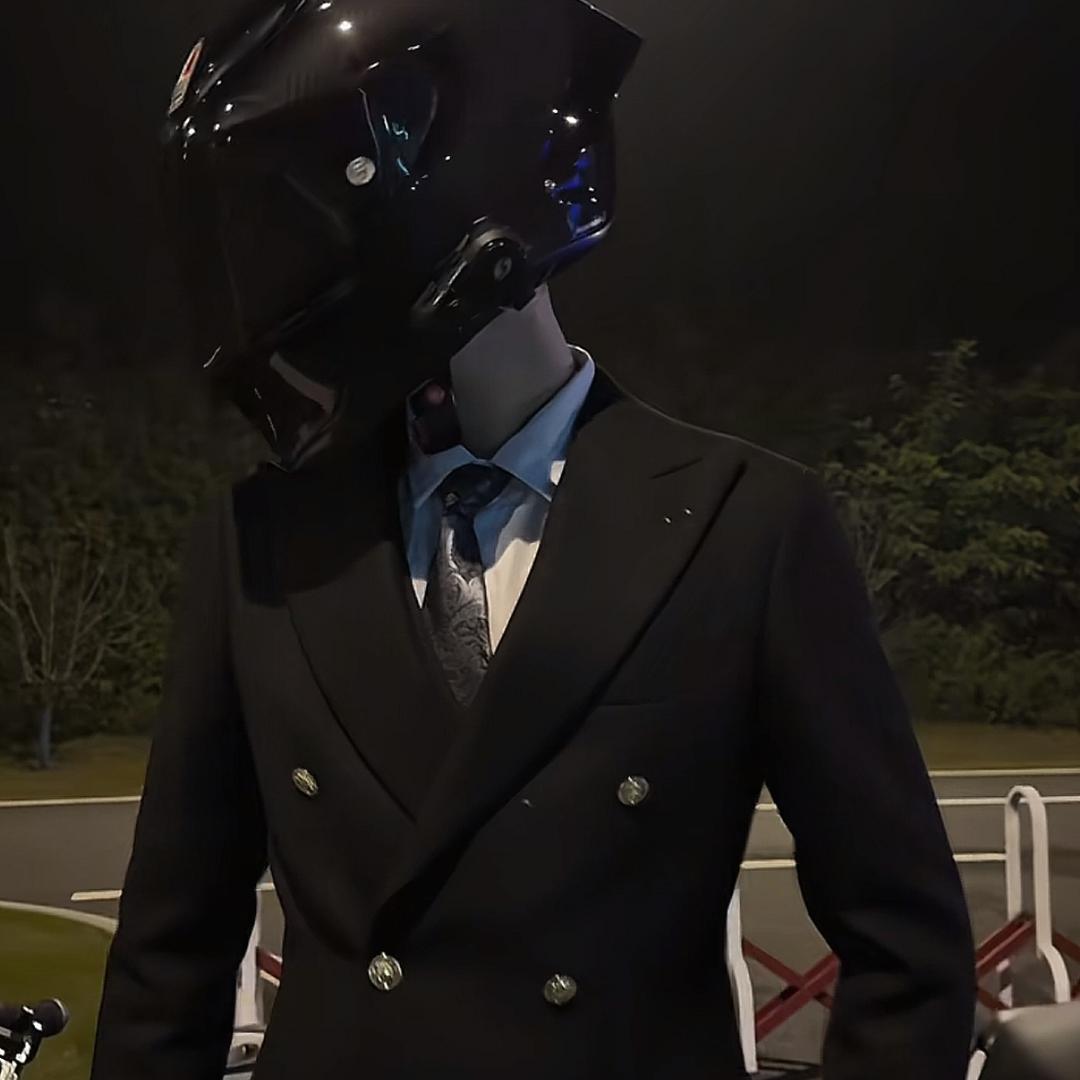 ><奕铭