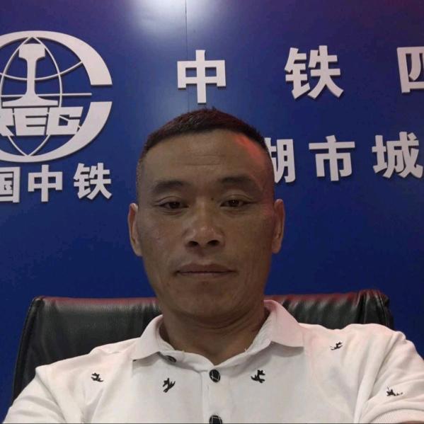 奋斗中的男人