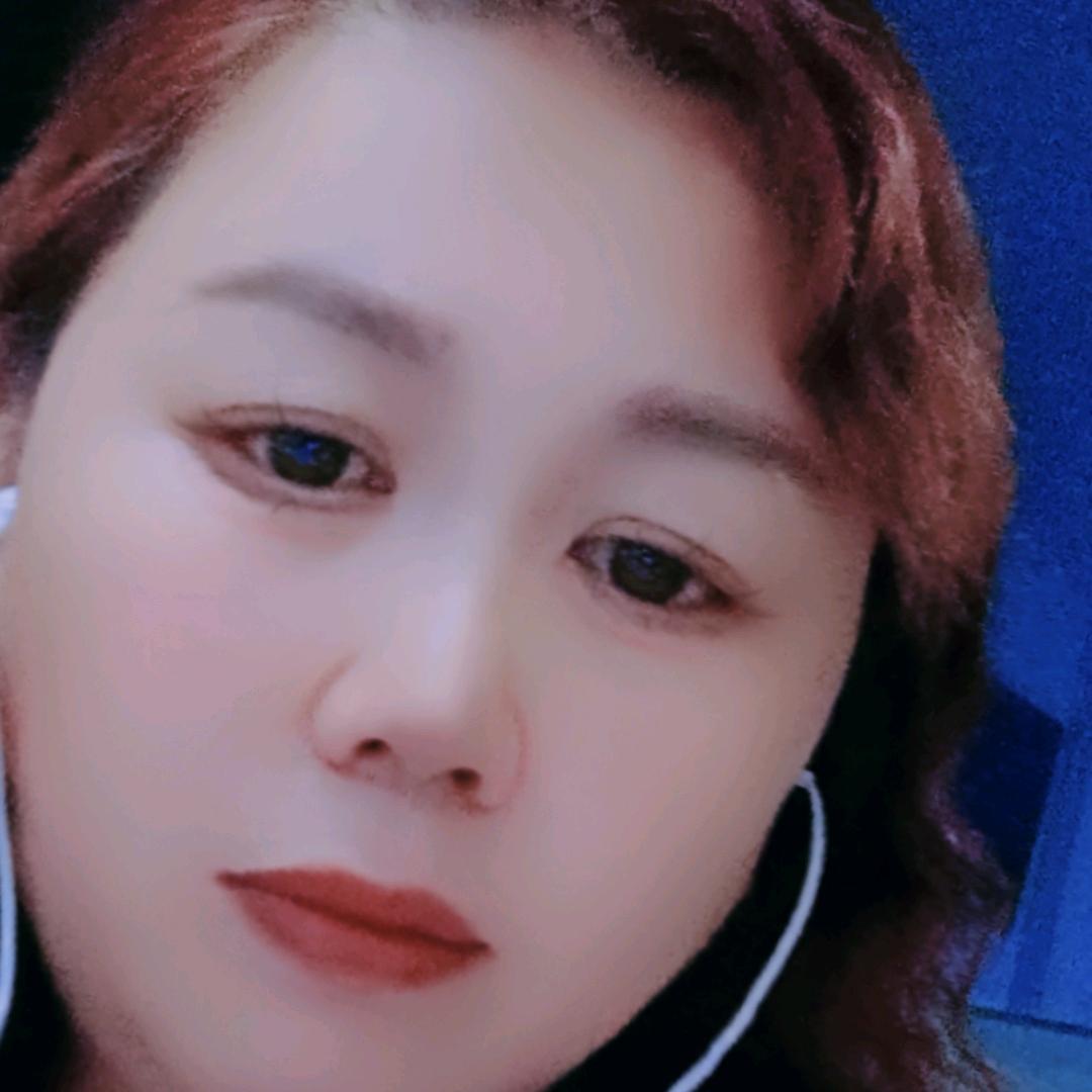 何艳