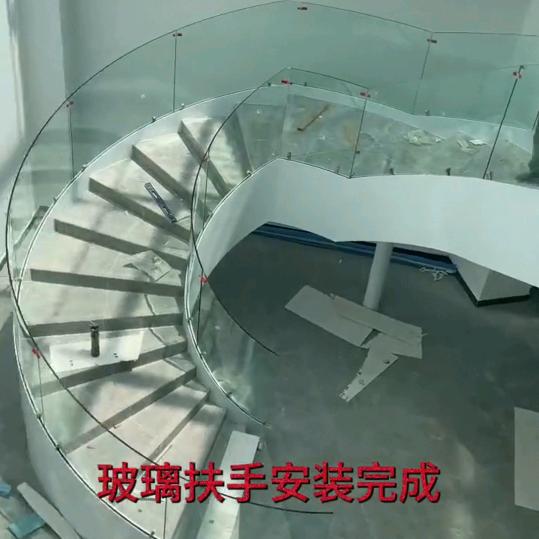 网红旋转楼梯
