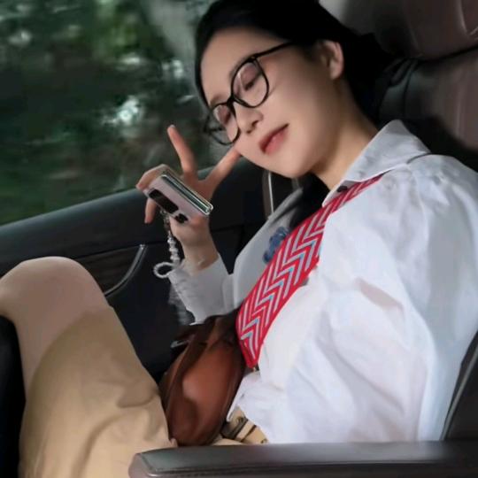 楚铃的橱窗