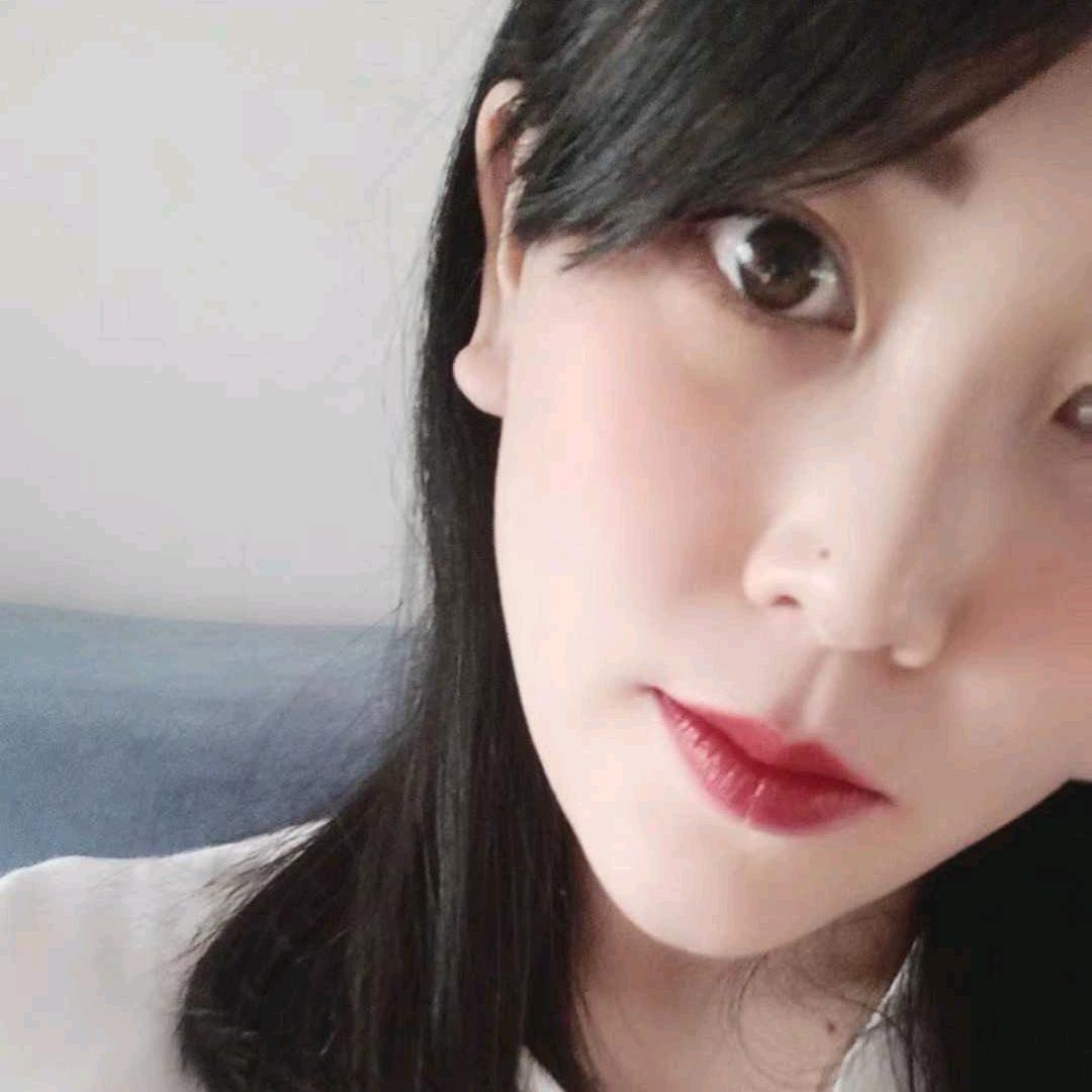 Y.💋