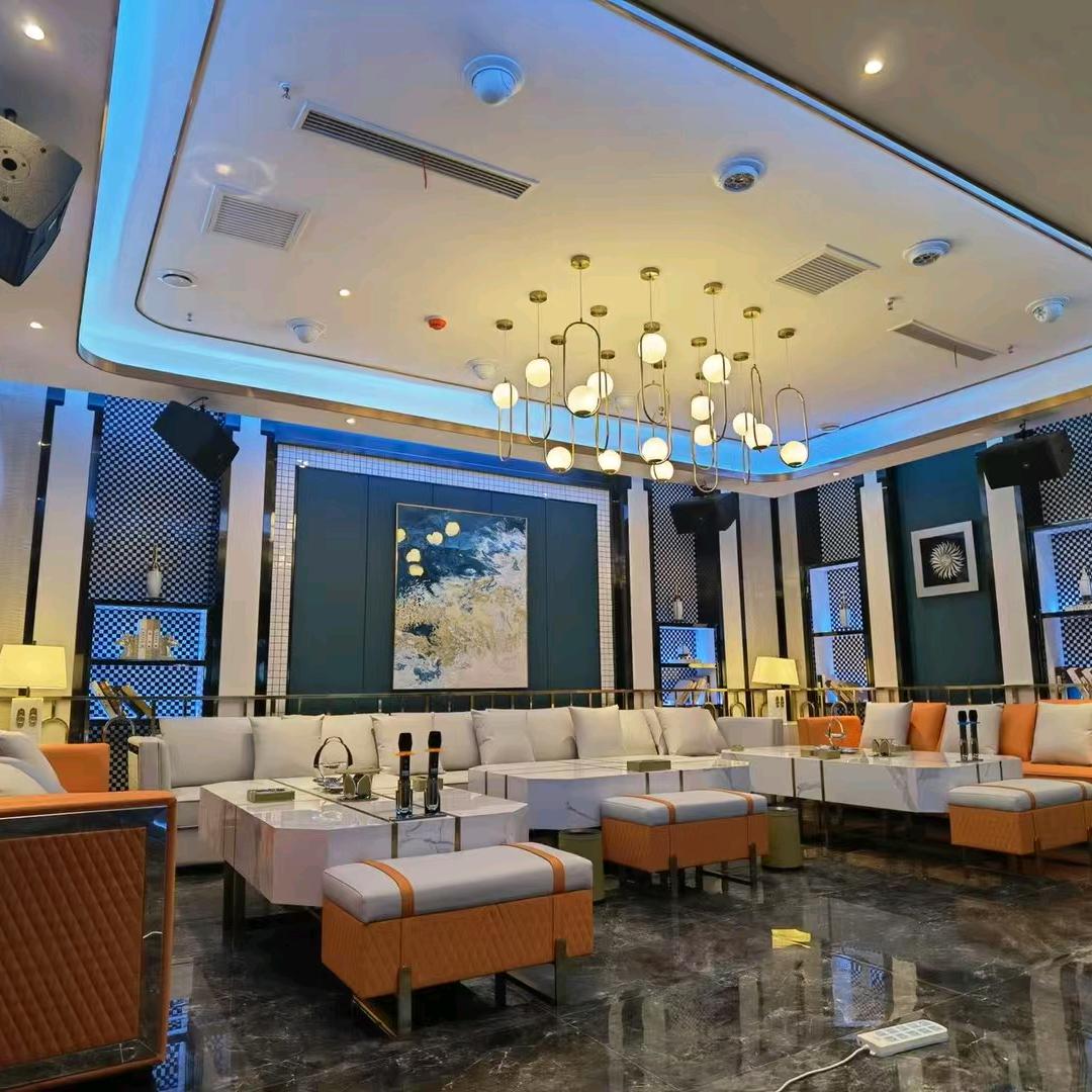 郑州商务KTV接待小杨