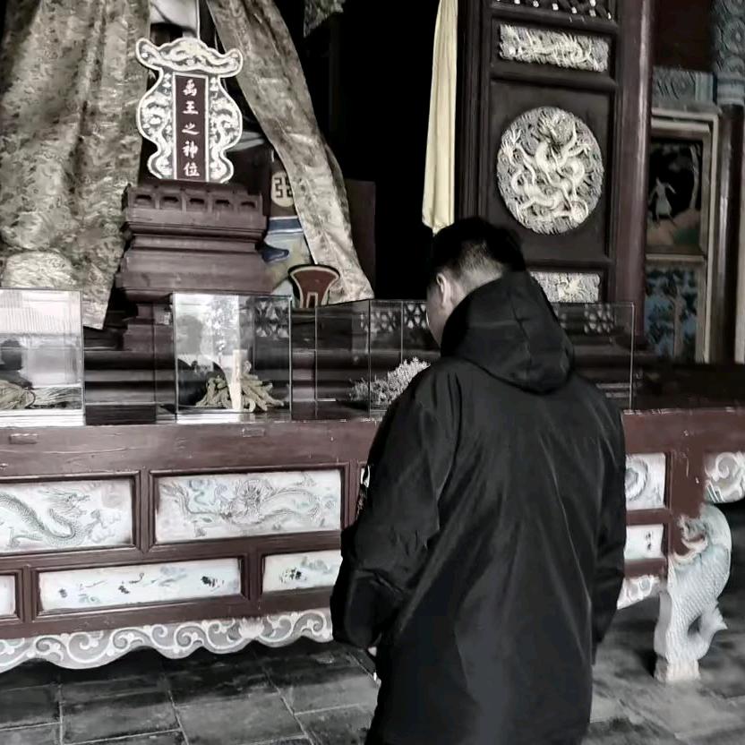 义 不 容 情🕊