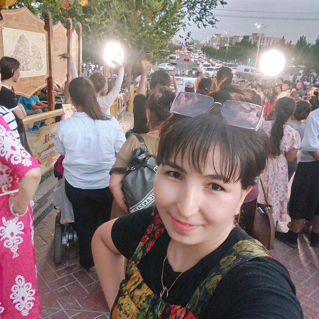 阿扎提古丽