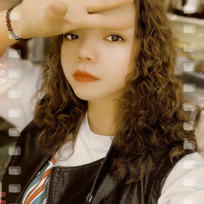 趙小晴Zhᴗao·ᰔᩚ