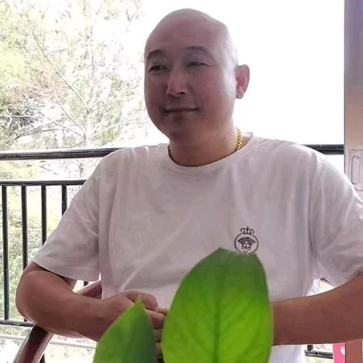 光头田哥