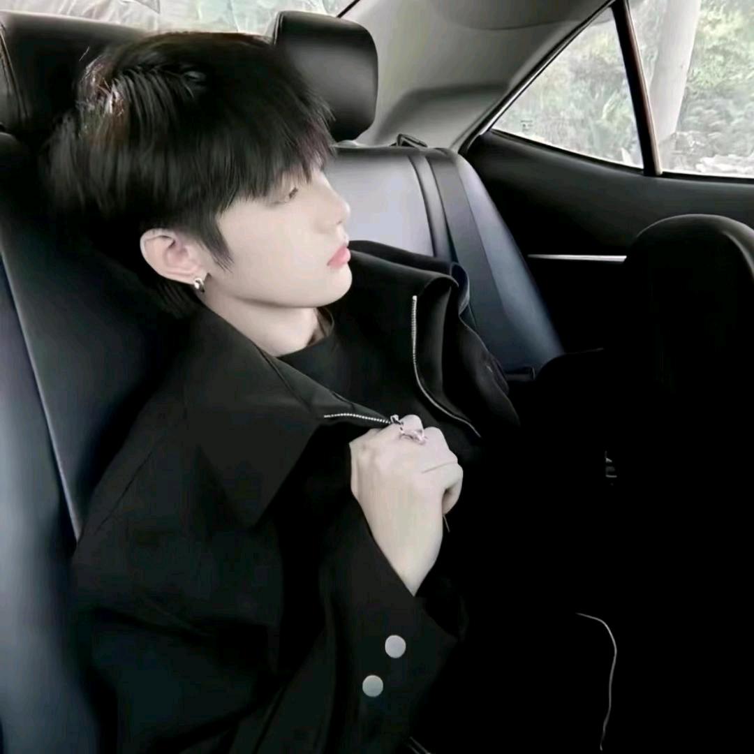 小悔.