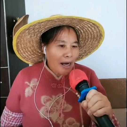 美洋洋[每天13:30直播]