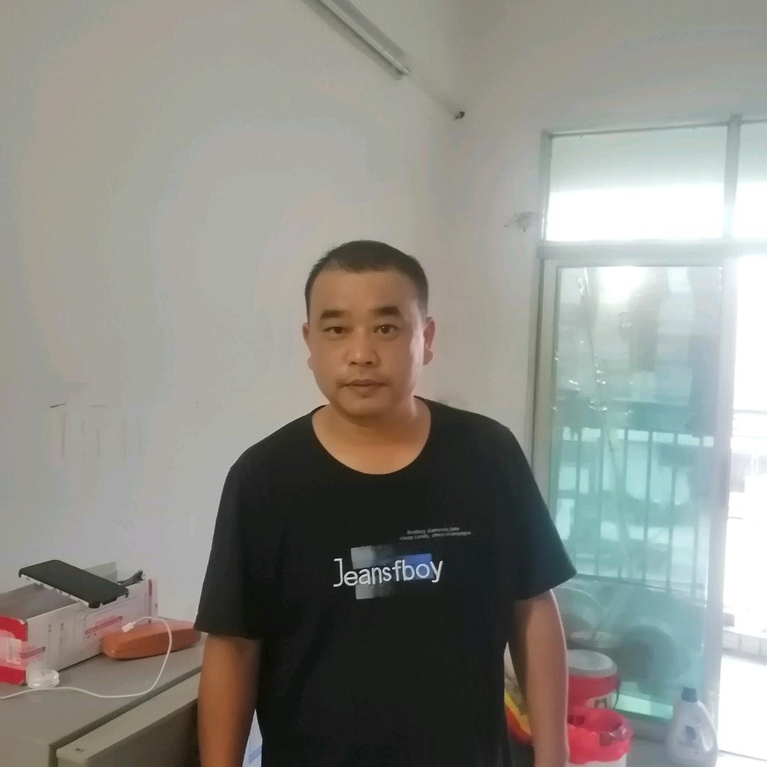 湖北人，在广东，深圳市线路板厂上班！！！