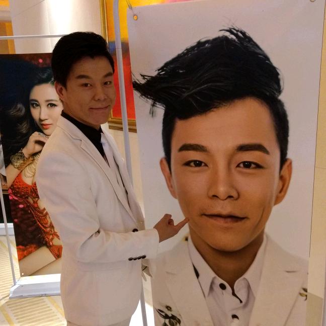 《影视演员王笑》