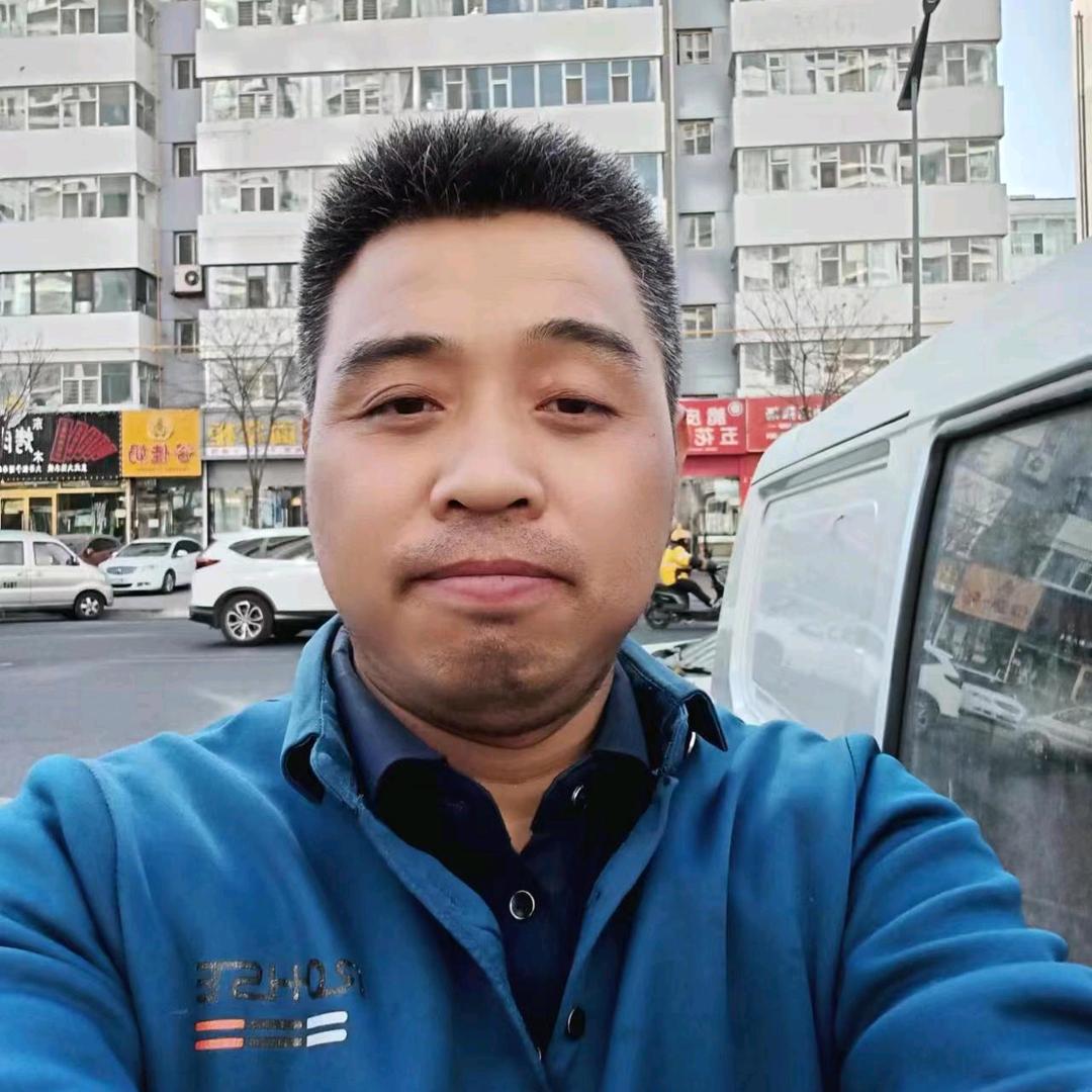 宏伟  晚上21:10