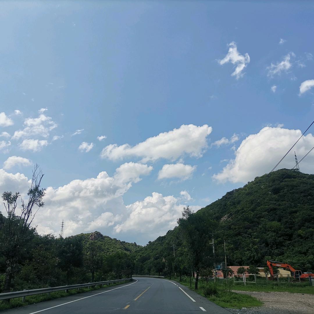 砚边栖云客