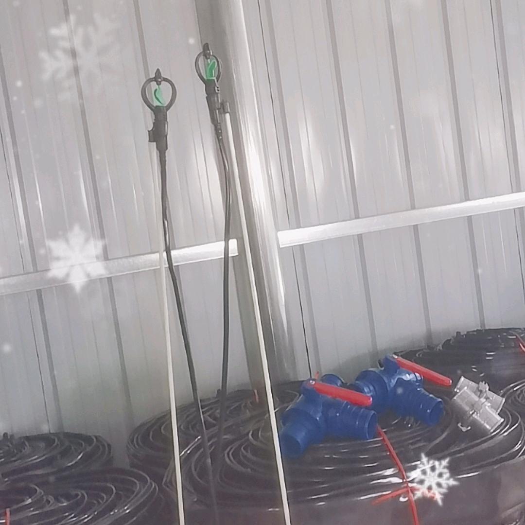 滴灌带水带地插，