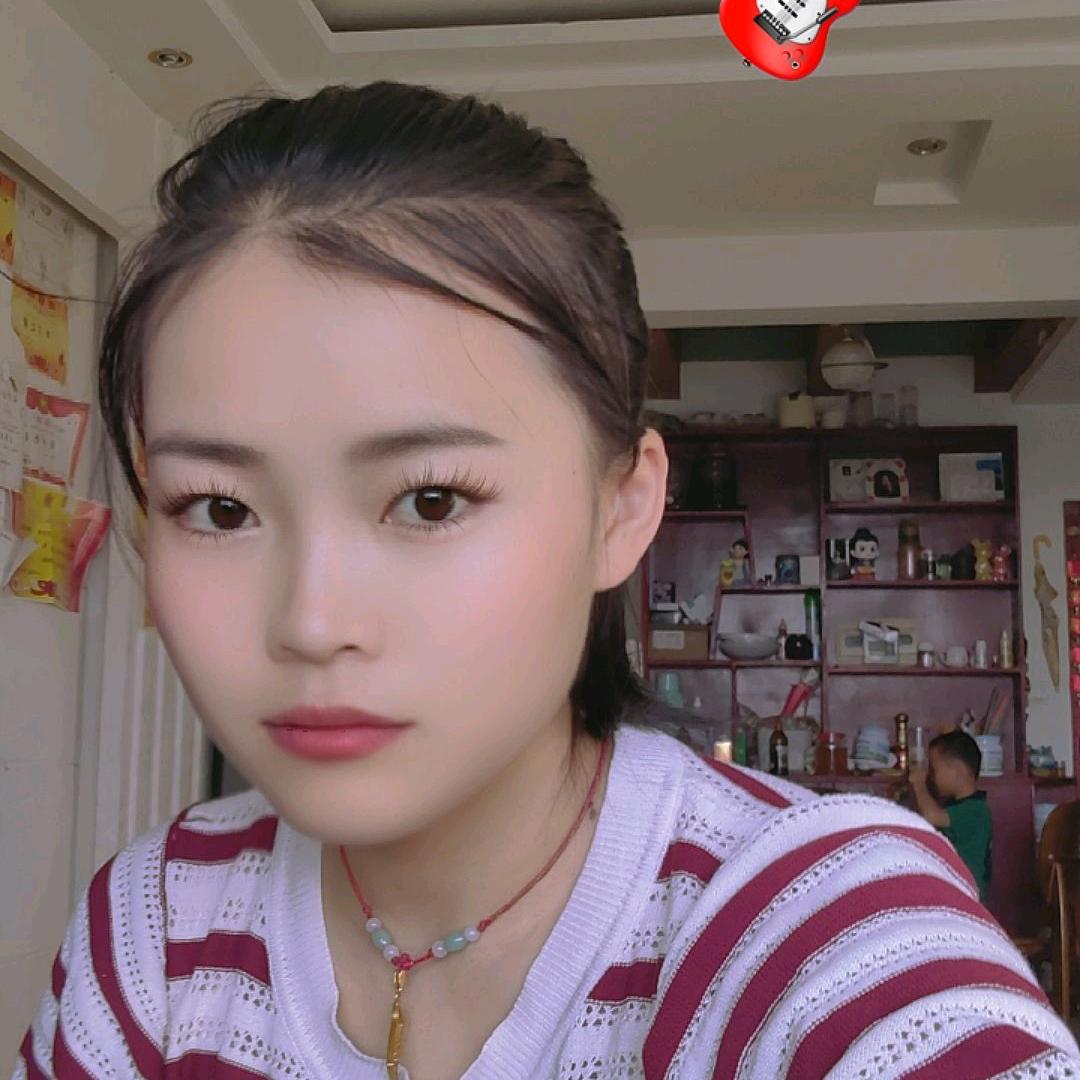 陈左左