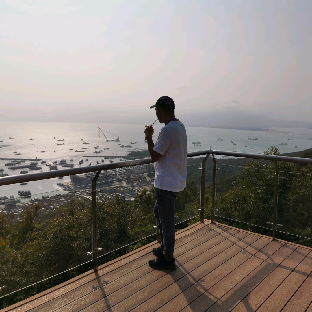 🐮¹⁹₈₅宾心向李