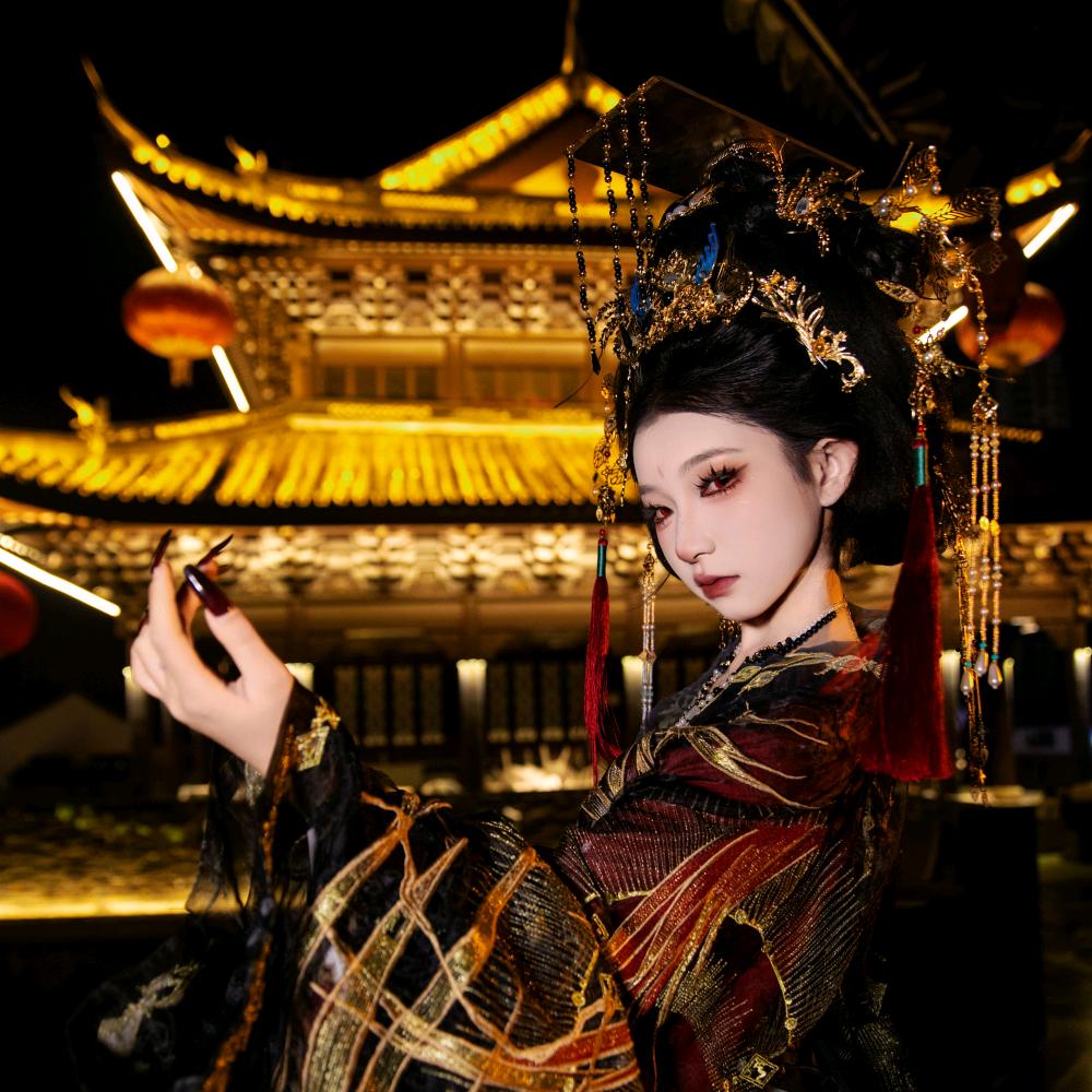弥勒摄影师胖虎