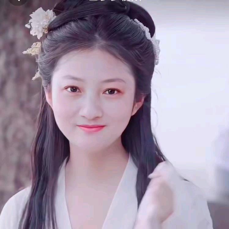 燕姐（早上5点45，中午11点）开播