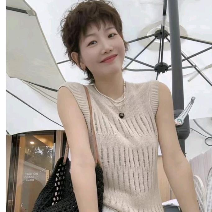 献献精品女装