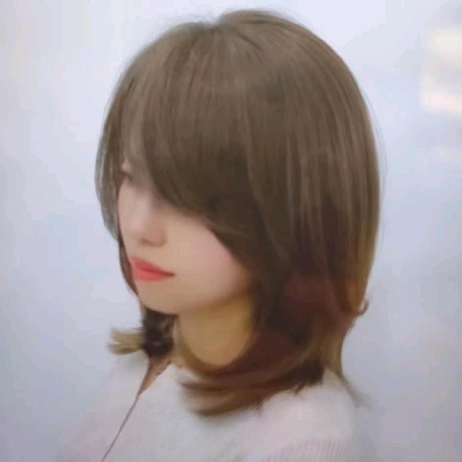 莫莫