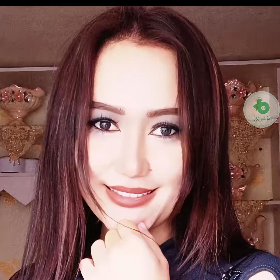 蒂娜。