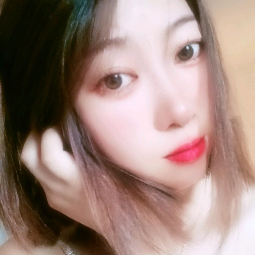 素颜🌸也倾城