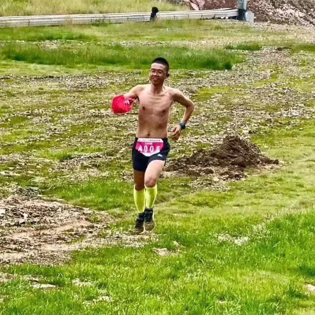 小鲜同学（胫骨骨折修养中）