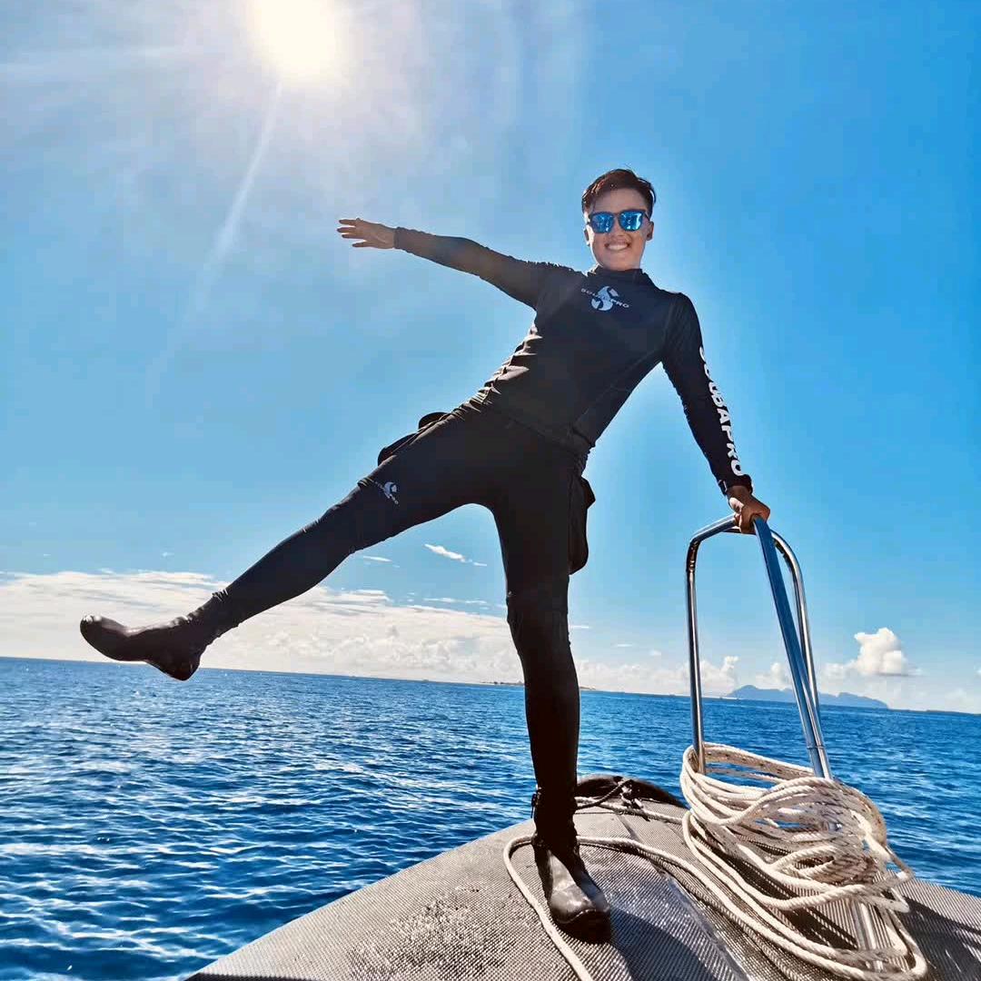 爱潜水的钓鱼佬🎣