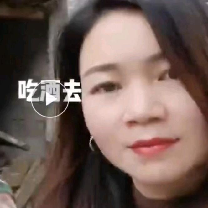 对方是你中学同学，关注你好多次你都不甩我