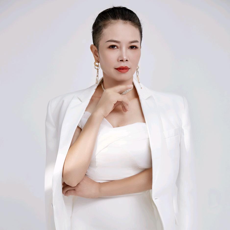 元草妍飞姐