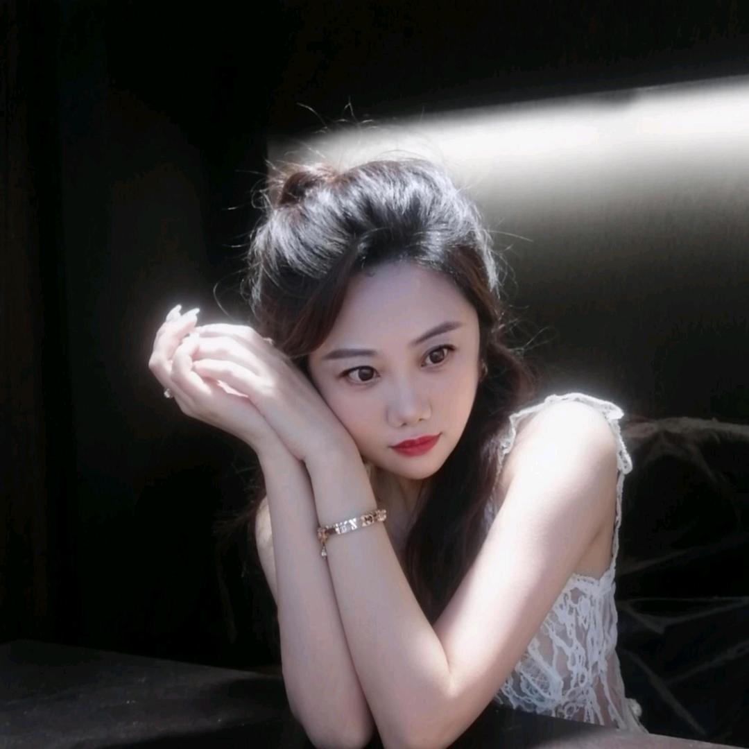 衣见钟情香包美衣铺子