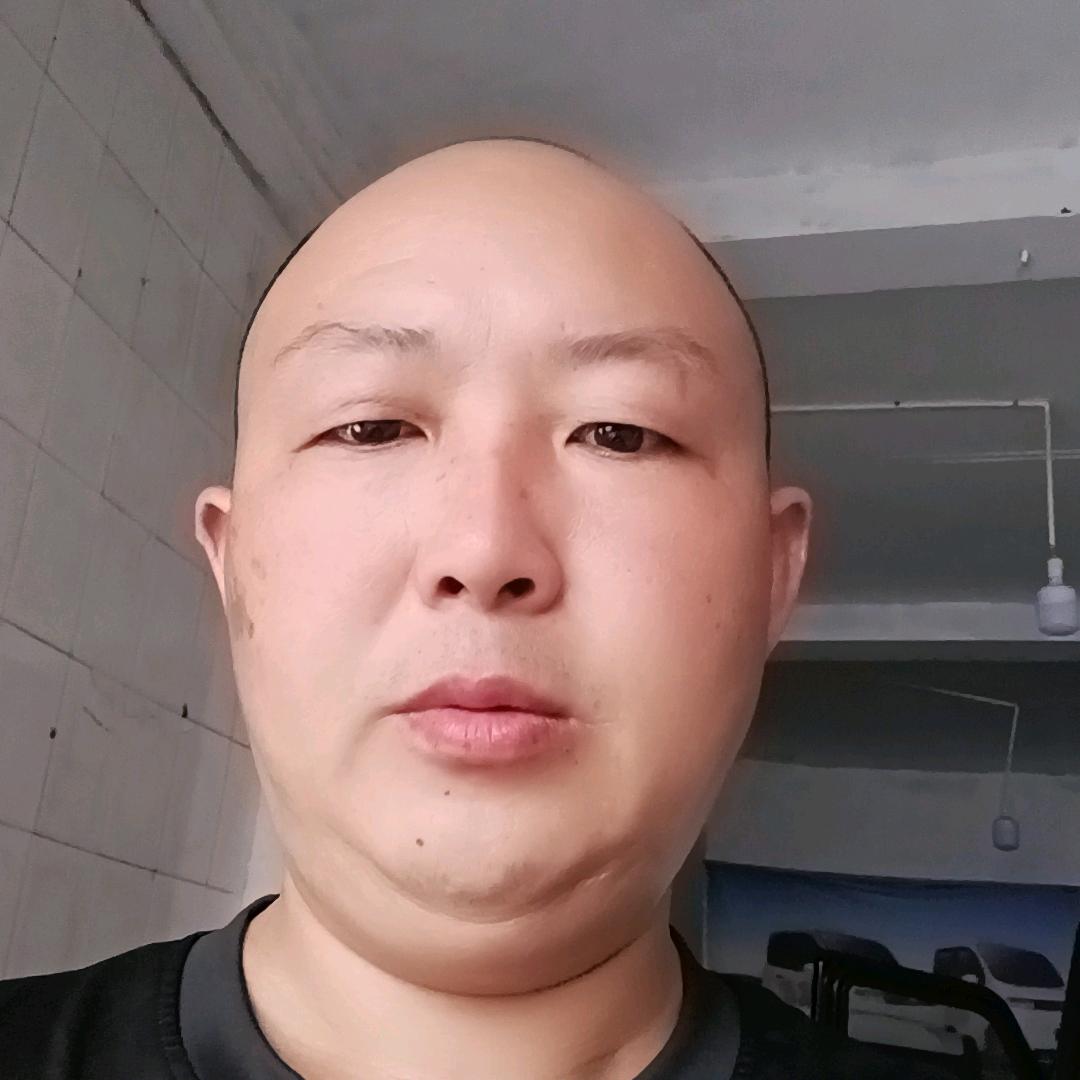 卖代步车的小陈