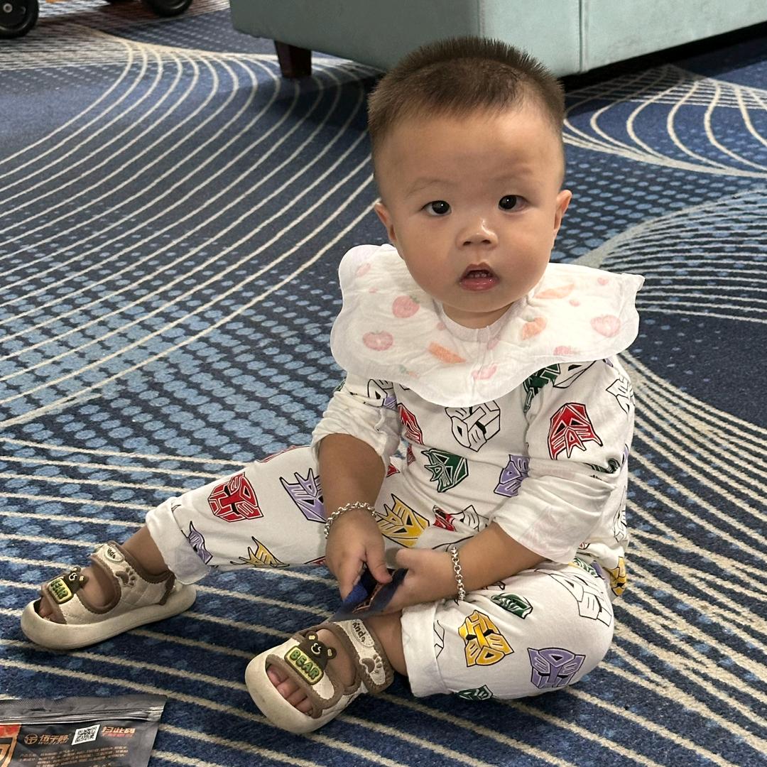 杨俊