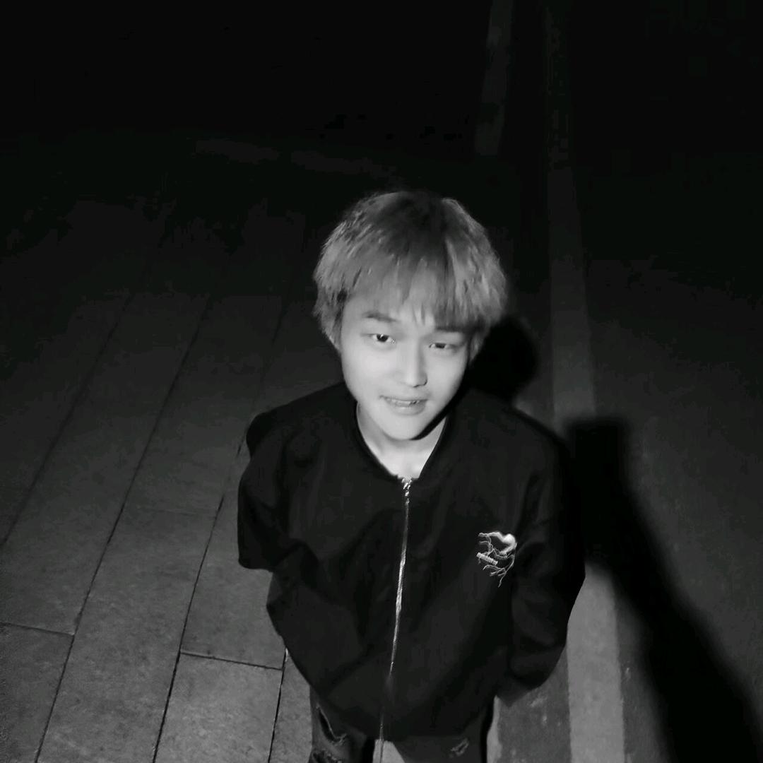 吃灰太狼的小恒