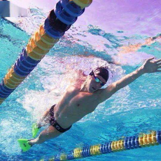 清水湾游泳培训张教练