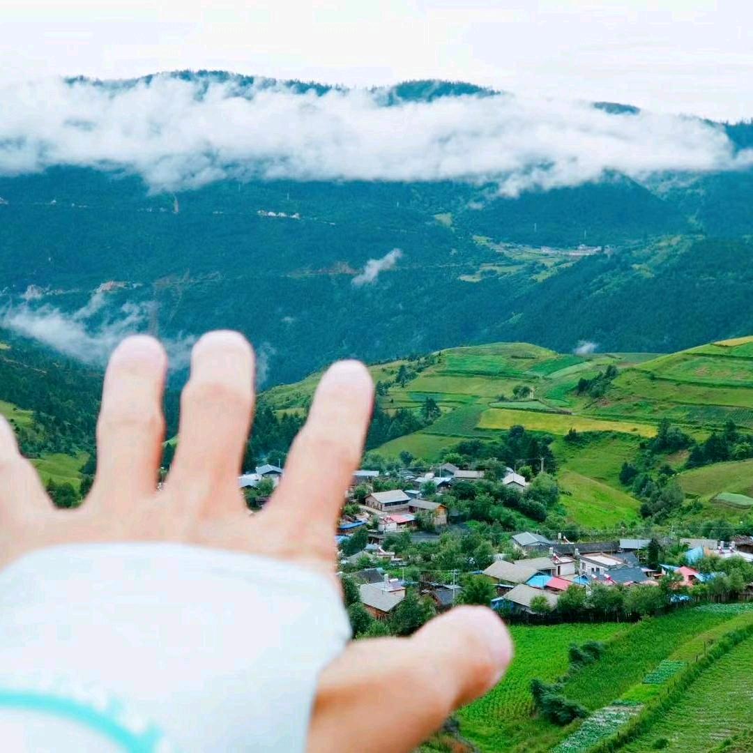 爱旅游的小田