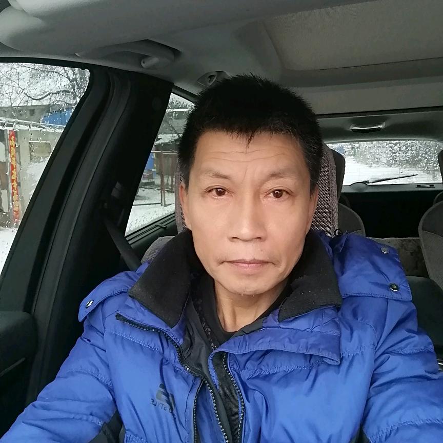 生产自动吹气球机