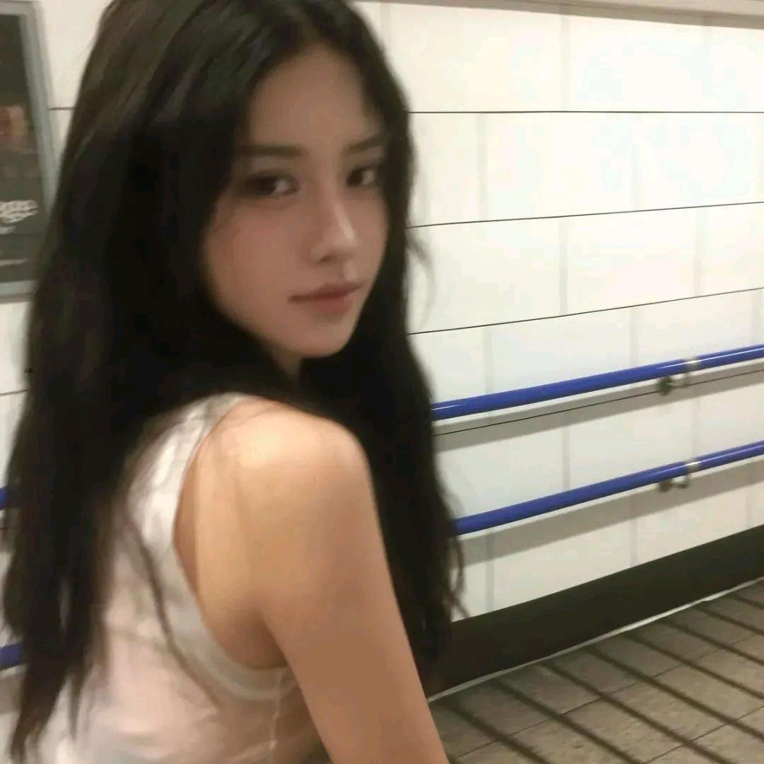 小鱼𓆜不会游
