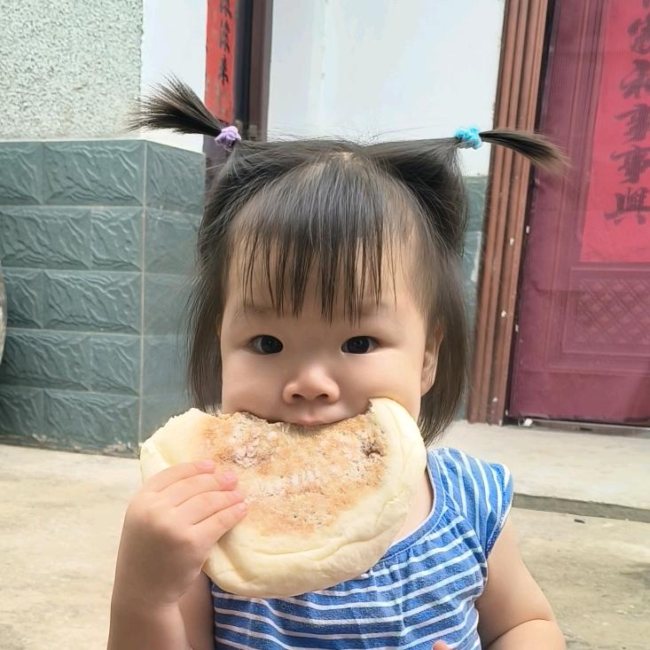 欣欣向着谁呀