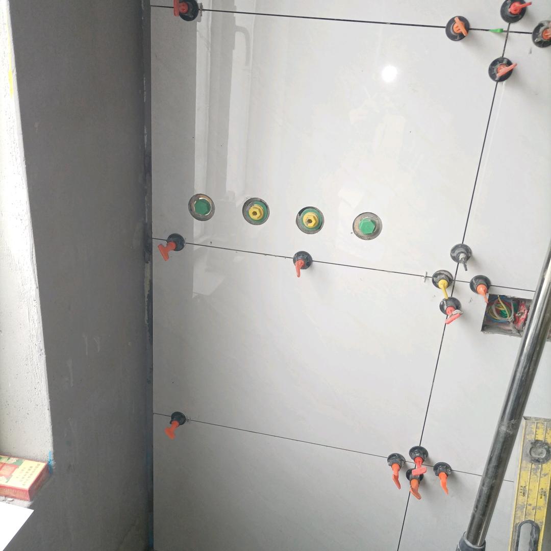 鹿邑贴砖小张