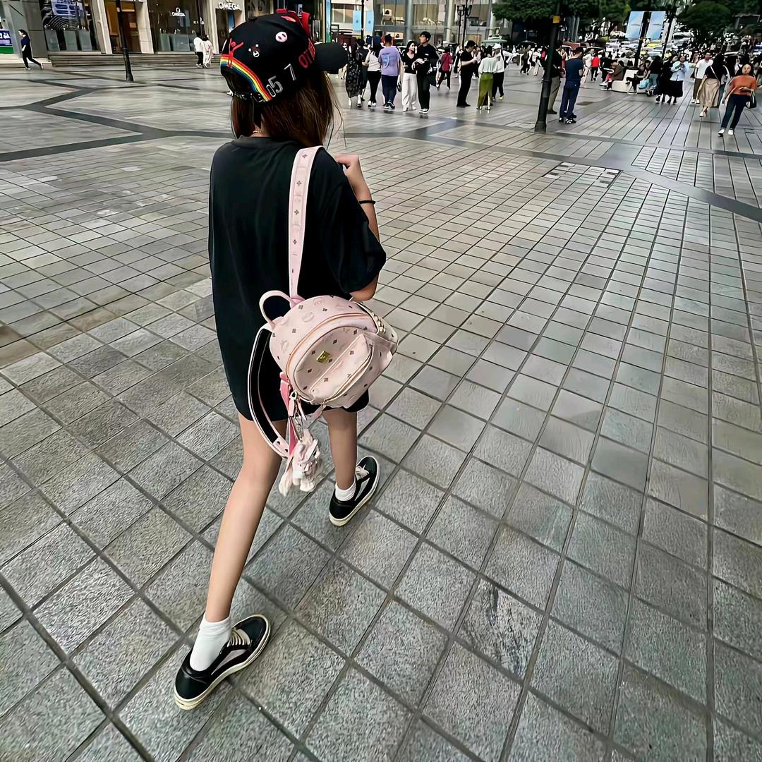 桃木小魚头像