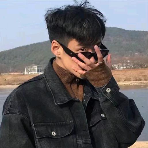 帅帅小男孩(*´I`*)