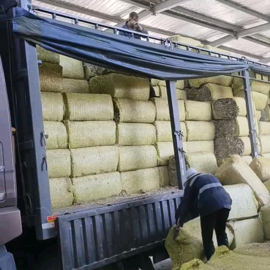 亚路牧草经营部