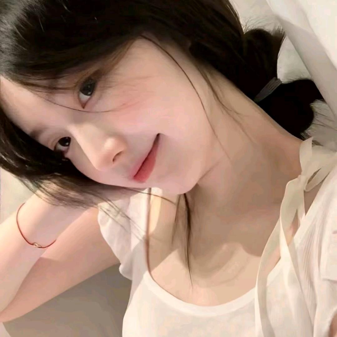 荣荣吖
