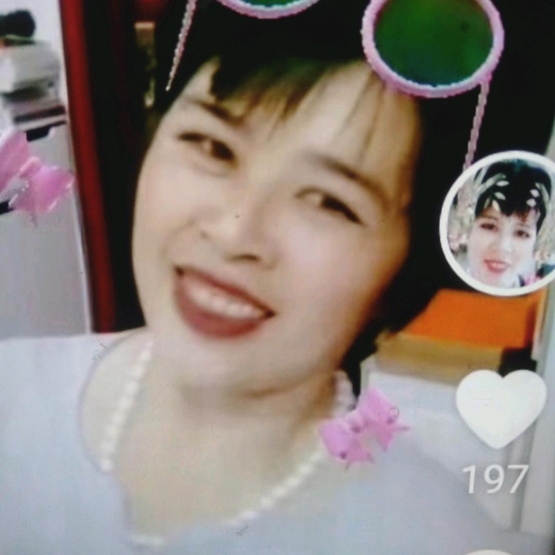 爱心姐:（568）中午11点半开播