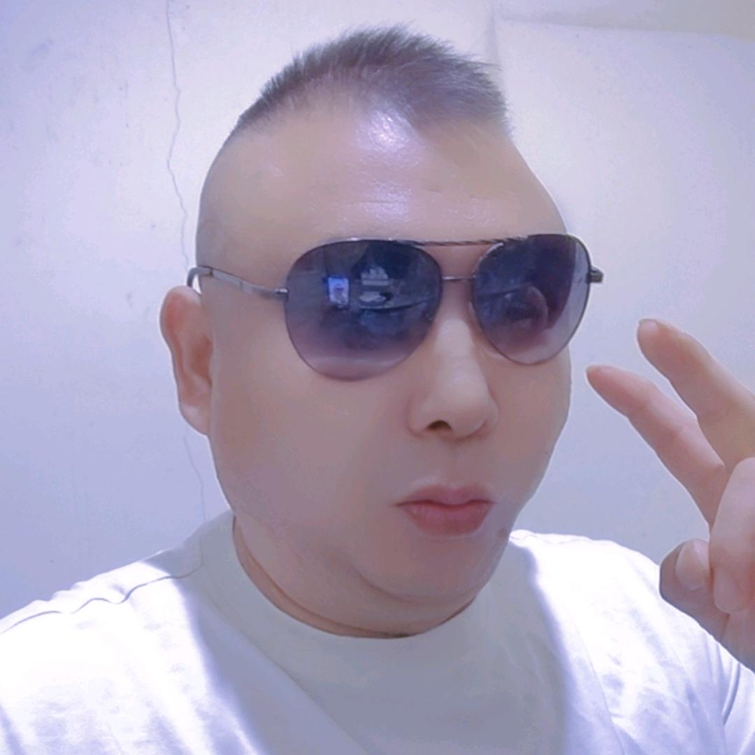 阳光（）男人