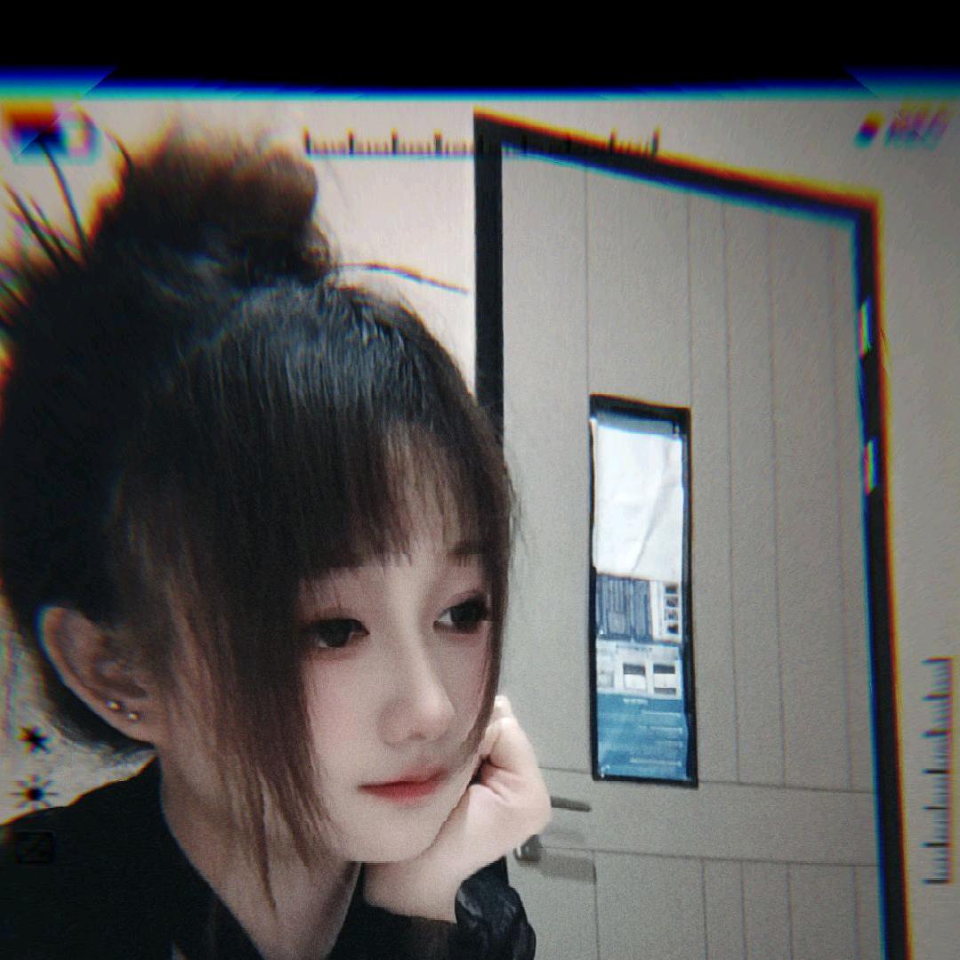 李小七。Love