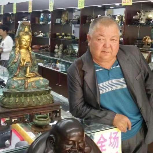 艾合买提古物店铺副